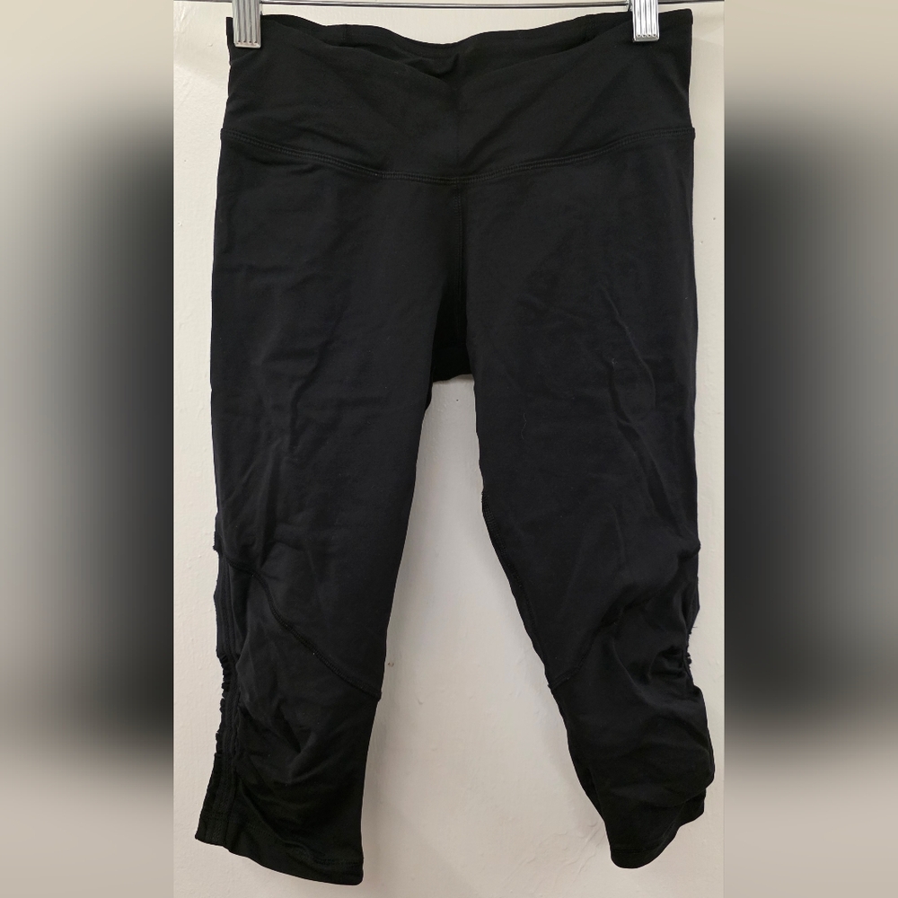 Lululemon Run Inspire Crop Leggings Size 6 Black Ruched Reflective